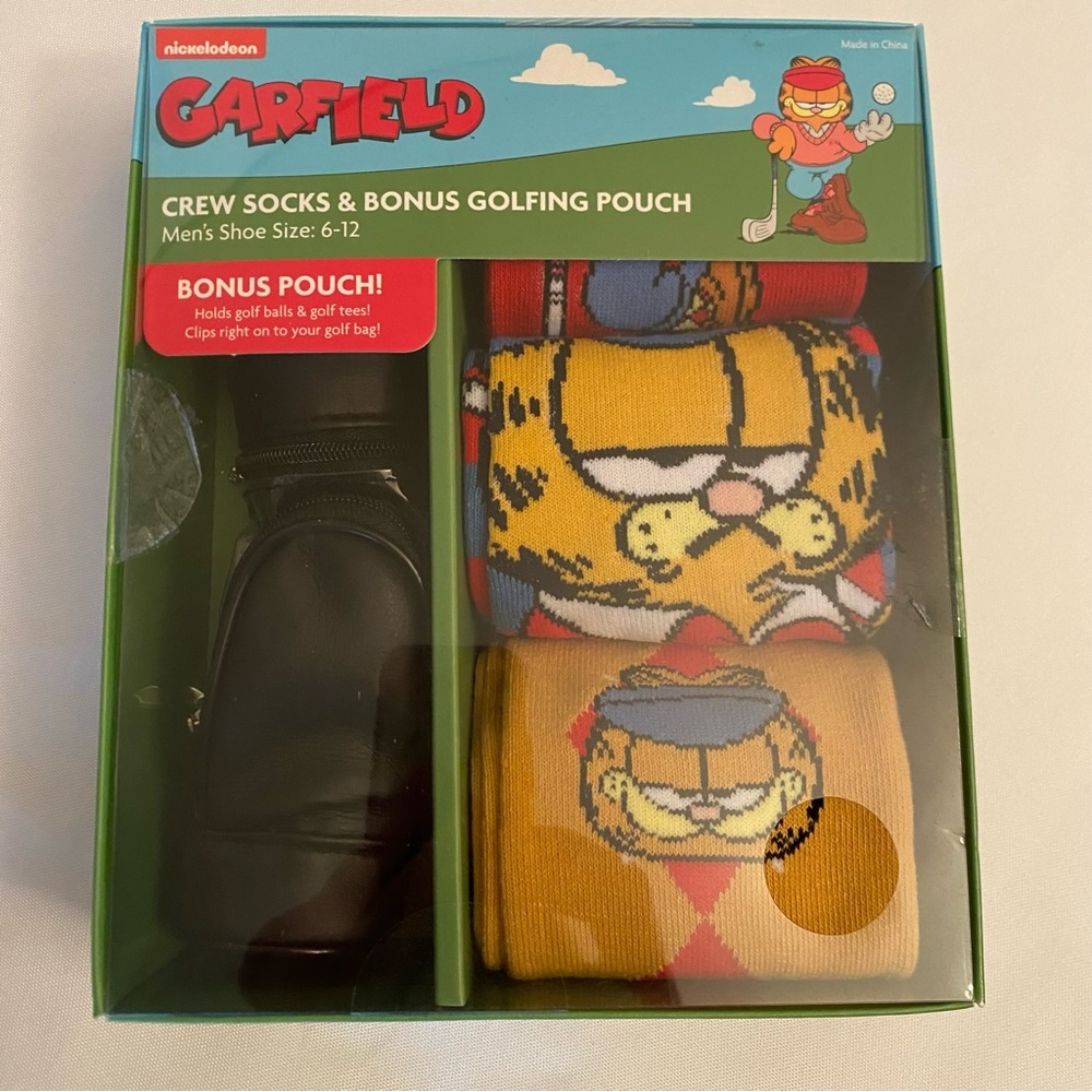 NWT Garfield crew, socks and golfing pouch men’s shoe size 6 to 12